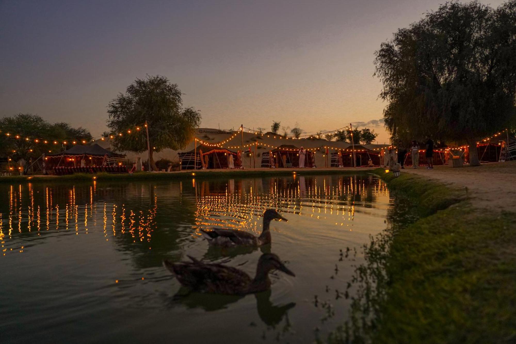 خيمة فخمة Al Marmoom Oasis Luxury Experiential Desert 5*