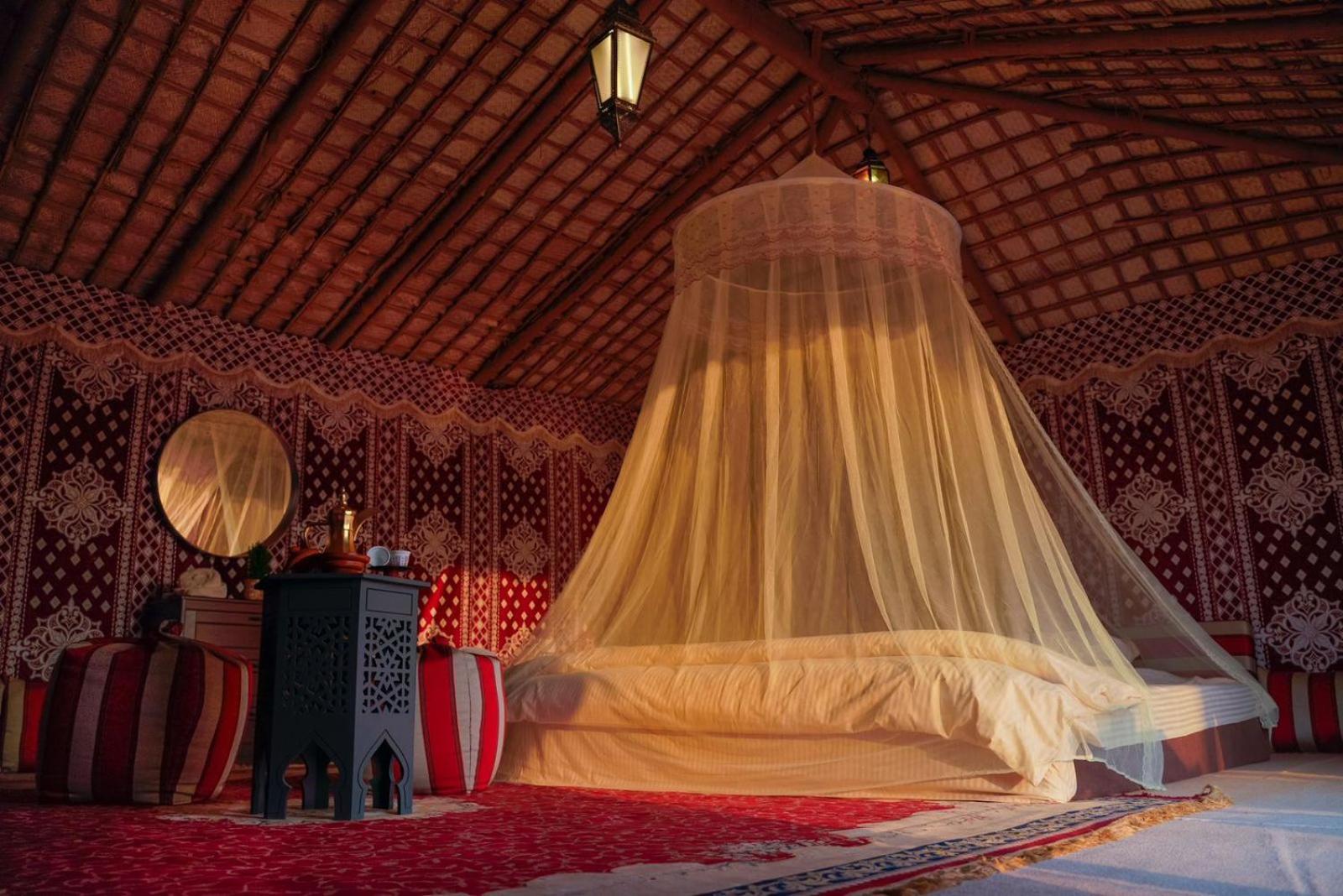 Campismo de Luxo Al Marmoom Oasis Luxury Experiential Desert Dubai
